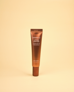 Imazh i kremit për sytë CENTELLIAN24+ Lifting Peptide Eye Cream (15ml). Kremi trajton rrudhat/linjat e imëta në zonën e syve, qafës dhe nazolabiale, përmirëson elasticitetin dhe zbeh rrathët e zinj me 42 Peptide dhe Phyto Placenta.