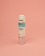 Imazh i ampulës trajtim topik CENTELLIAN24+ Madeca Acnience Spot Ampoule (15gr). Ampula qetëson irritimet/skuqjet dhe zvogëlon shenjat post-akne, ndërsa balancon sebumin me kompleksin Tecacalming™ (Centella Asiatica) dhe pastron poret.