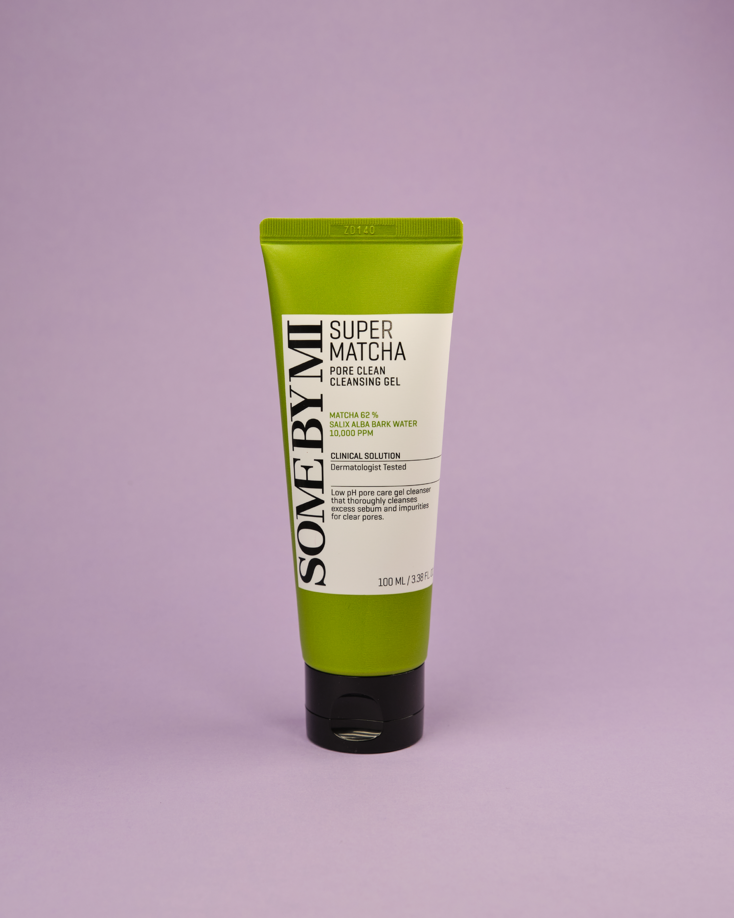Imazh i larësit xhel të fytyrës SOME BY MI Super Matcha Pore Clean Cleansing Gel (100ml). Larësi bën pastrim të thellë të poreve, kontrollon yndyrën dhe largon pikat e zeza, me Ujë Matcha, Kalaminë dhe BHA për eksfolim të butë.