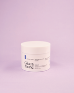 Imazh i kremit të fytyrës VT COSMETICS Glucamune Cream (50ml). Kremi ofron hidratim intensiv dhe rigjenerim të barrierës së lëkurës me teknologjinë e patentuar Glucamune™ Complex, duke përdorur fuqinë hidratuese të Kërpudhës Tremella.