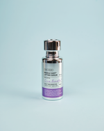 Imazh i serumit të fytyrës VT COSMETICS Reedle Shot Lifting Serum (30ml). Serumi me efekt lifting dhe anti-rrudhë përmirëson elasticitetin dhe rigjenerimin e lëkurës me teknologjinë CICA REEDLE™, Peptidin Acetyl Hexapeptide-8 (Botox-like) dhe Kolagjenin.